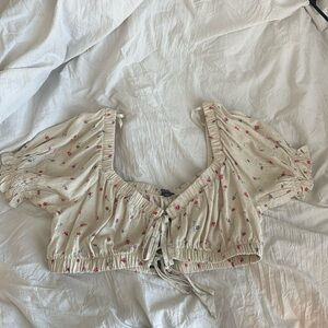 Wild Fable Bubble Floral Top